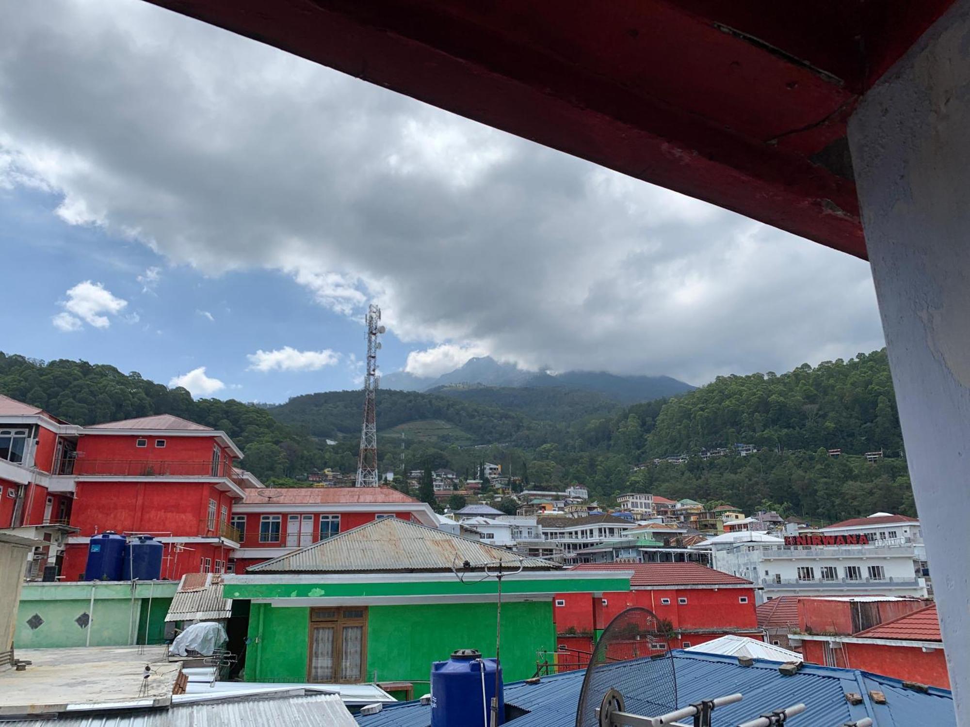 Griyo Tombo Kangen Sarangan Bagian luar foto